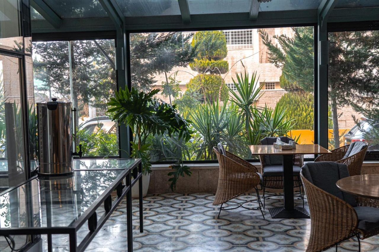 Guest House Hotel Amman By Fhm Екстериор снимка